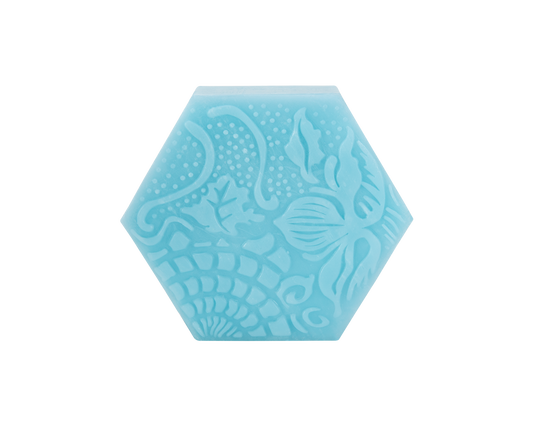 Jabón Gaudí Magnolia 80g, floral y elegante, con diseño inspirado en Gaudí y elaborado artesanalmente por Sabater Hnos.
