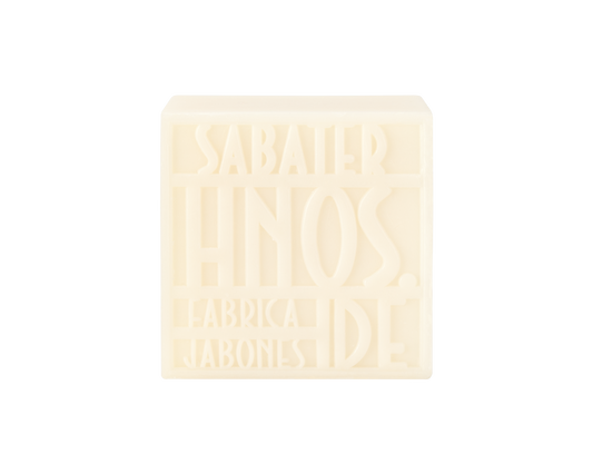 Jabón natural de jazmín 125g, de fragancia floral delicada, hecho a mano por Sabater Hnos.